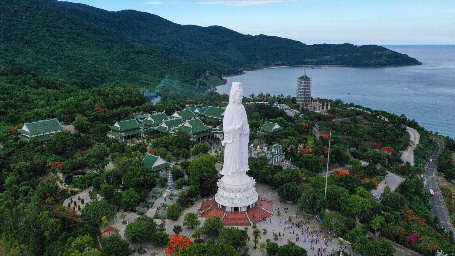 Famous-attractions-in-Da-Nang