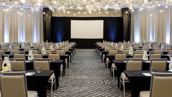 Hotel-conference-room-in-Da-Nang