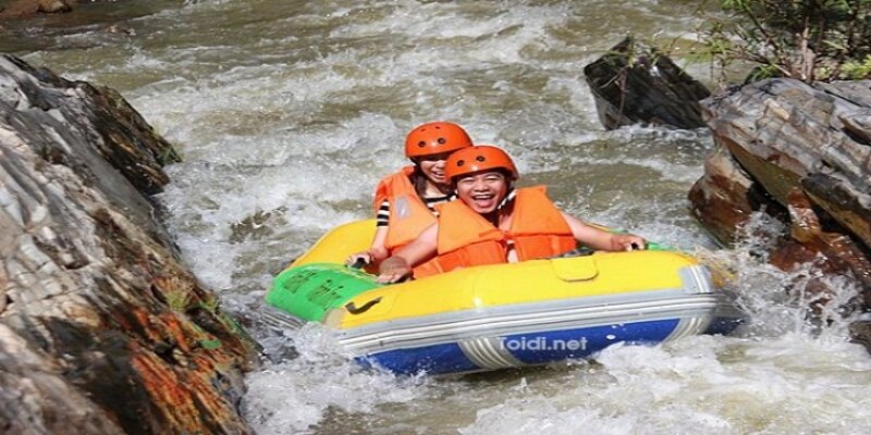 Thác nước Hòa Phú Thành