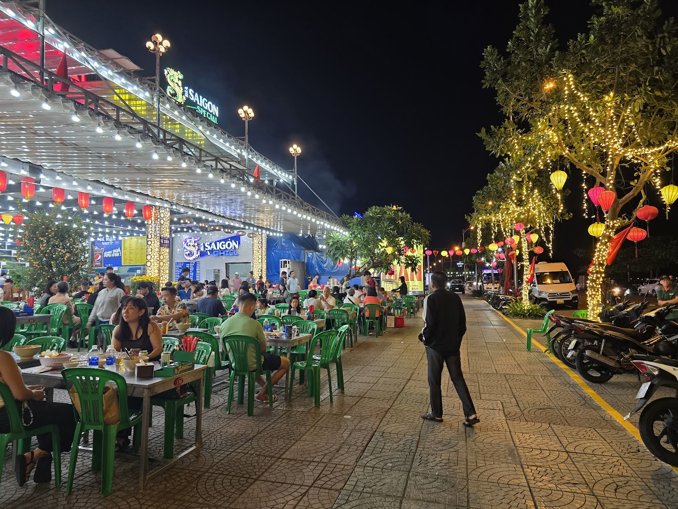 My Khe beach cuisine