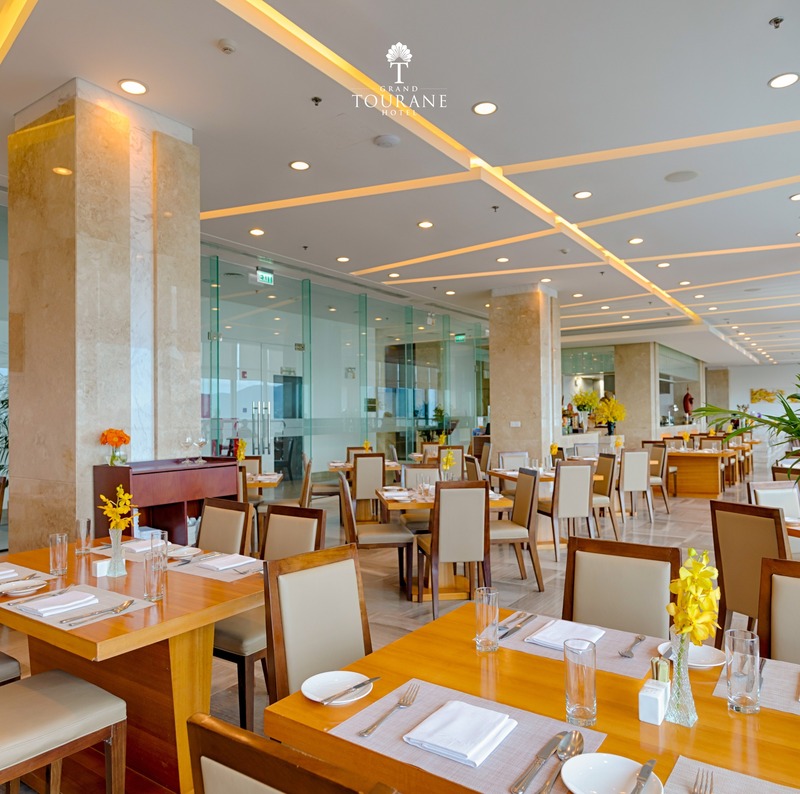 5-star sea view hotel in Da Nang