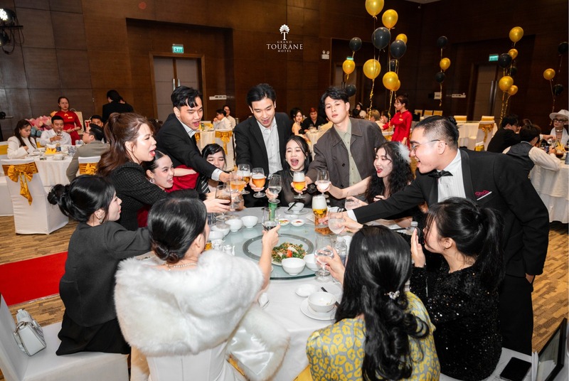 company year-end party 