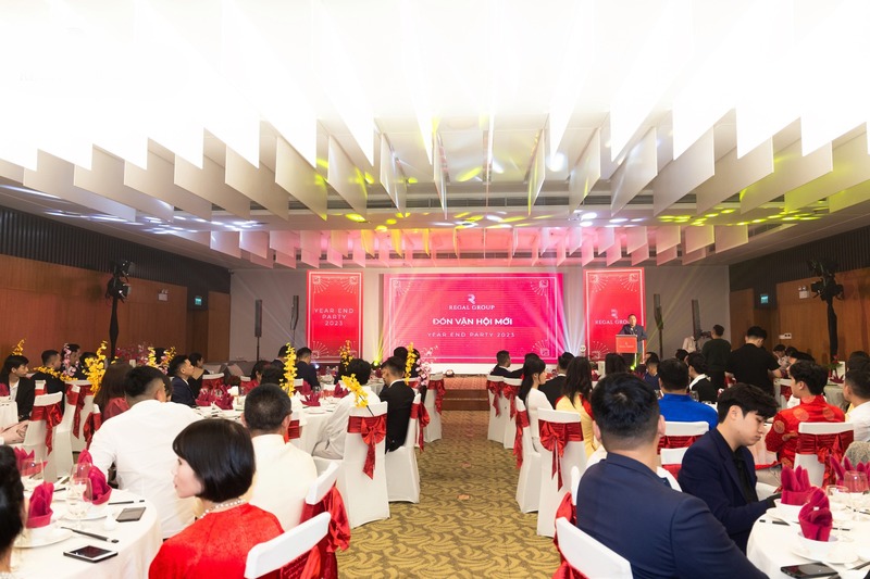 company year-end party